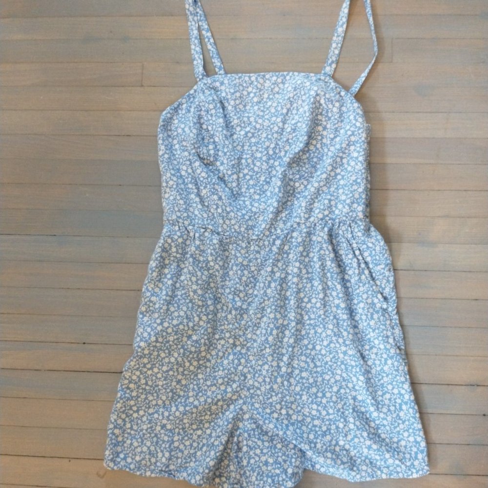 Summer romper blue and white